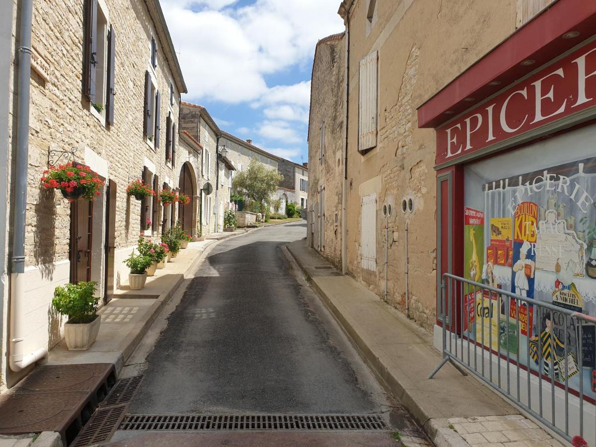 Tusson Chambres D'Hotes Charente Екстериор снимка